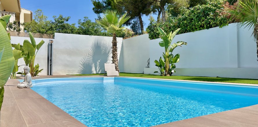 Villa Palmanova, Mallorca, Espagne 4 chambres, 205 m2 No. 139211