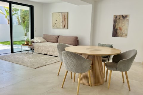 Villa à vendre Palmanova, Mallorca, Espagne, 4 chambres, 205 m2 No. 139211 - photo 5
