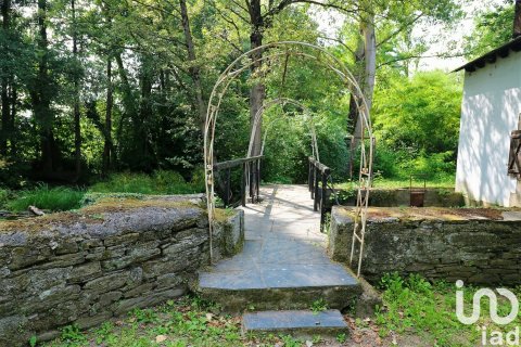 Продажа дома в Саррия, Луго, Испания 2 спальни, 230м2 №154234 - фото 25