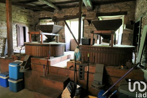 Продажа дома в Саррия, Луго, Испания 2 спальни, 230м2 №154234 - фото 4