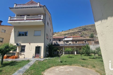 Hotelis pārdošanā Leon, Spānijā 7 istabas, 760 m2 Nr. 154233 - attēls 4