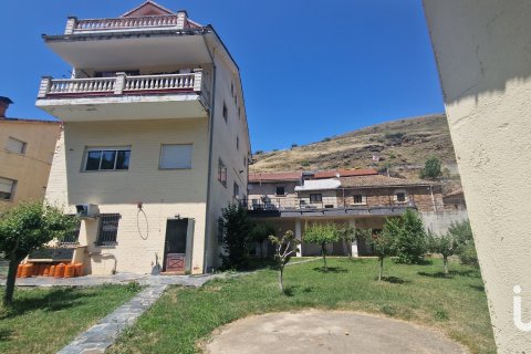 Hotelis pārdošanā Leon, Spānijā 7 istabas, 760 m2 Nr. 154233 - attēls 22