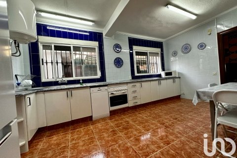 House à vendre à Punta Umbria, Huelva, Espagne, 5 chambres, 232 m2 No. 154239 - photo 13