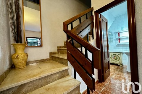 House à vendre à Punta Umbria, Huelva, Espagne, 5 chambres, 232 m2 No. 154239 - photo 21