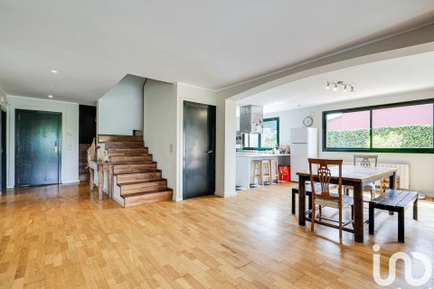 Hus till salu i Sant Julia De Ramis, Girona, Spanien 5 sovrum, 472 kvm. Nr. 154235 - foto 7