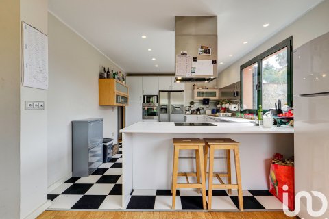 Hus till salu i Sant Julia De Ramis, Girona, Spanien 5 sovrum, 472 kvm. Nr. 154235 - foto 9