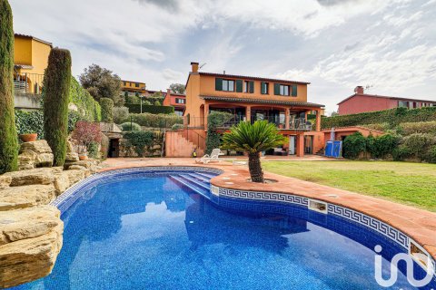 Дом в Сант-Жулия де Рамис, Герона, Испания 5 спален, 472м2 №154235