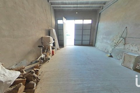 House for sale in Lleida, Spain 6 bedrooms, 298 sq.m. No. 154238 - photo 20