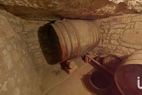 House for sale in Lleida, Spain 6 bedrooms, 298 sq.m. No. 154238 - photo 21