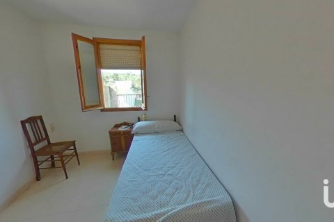 House for sale in Lleida, Spain 6 bedrooms, 298 sq.m. No. 154238 - photo 16