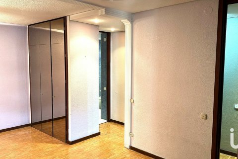 Lägenhet till salu i Leon, Spanien 3 sovrum, 148 kvm. Nr. 154236 - foto 19