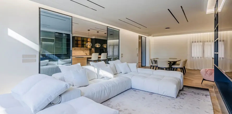 Квартира в Барселона, Испания 3 спальни, №141294