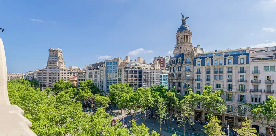 Apartamento en Barcelona, España 5 dormitorios, No. 141295