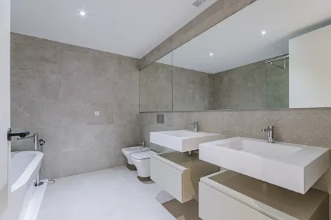 Apartamento en venta en Barcelona, España 5 dormitorios, No. 141295 - foto 21