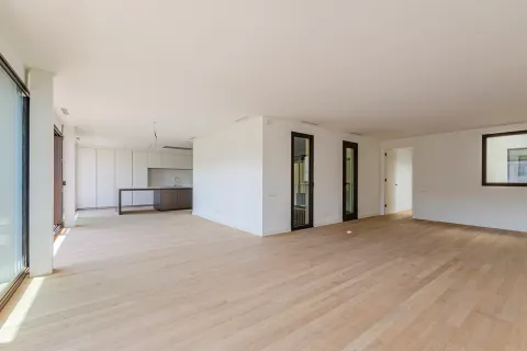 Apartamento en venta en Barcelona, España 5 dormitorios, No. 141295 - foto 11