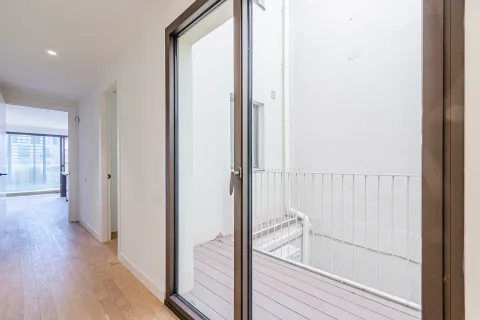 Apartamento en venta en Barcelona, España 5 dormitorios, No. 141295 - foto 15