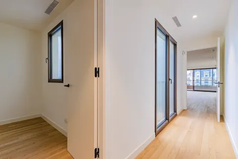 Apartamento en venta en Barcelona, España 5 dormitorios, No. 141295 - foto 19