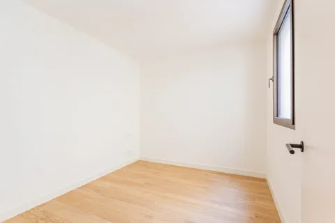 Apartamento en venta en Barcelona, España 5 dormitorios, No. 141295 - foto 13