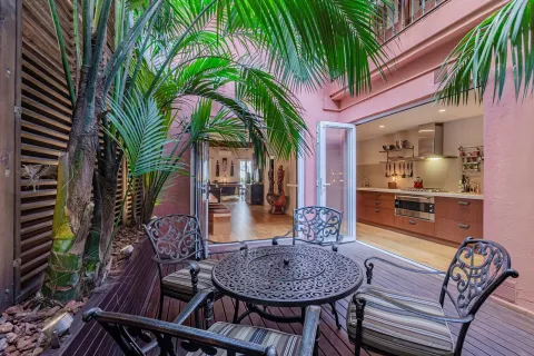 Huoneisto myytävänä Barcelona, Espanja, 1 makuuhuone, No. 141292 - kuva 2