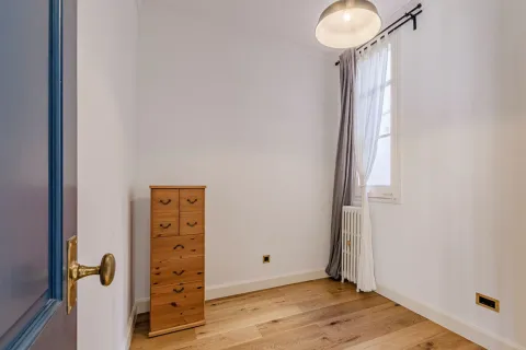 Продажа квартиры в Барселона, Испания 4 спальни, №141290 - фото 16