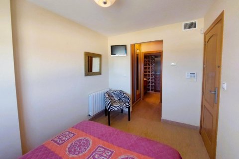 Apartment for sale Torrevieja, Alicante, Spain 4 bedrooms, 176 sq.m. No. 117047 - photo 18