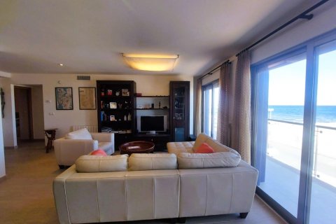 Apartment for sale Torrevieja, Alicante, Spain 4 bedrooms, 176 sq.m. No. 117047 - photo 9