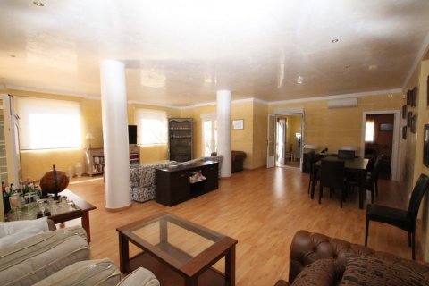 Villa pārdošanā Cabo Roig, Alicante, Spānijā 5 istabas, 440 m2 Nr. 117052 - attēls 7