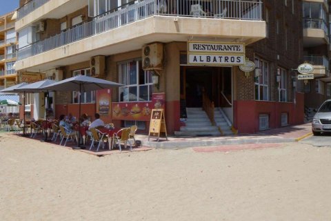 Commercial property à vendre Torrevieja, Alicante, Espagne, 400 m2 No. 117055 - photo 7