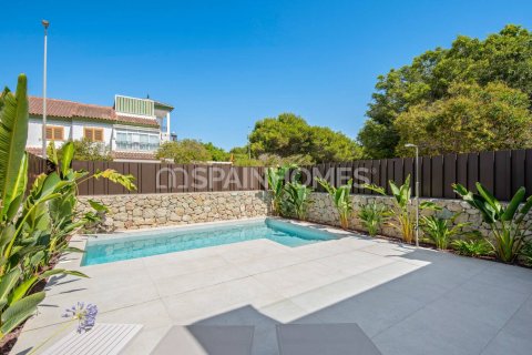Huvila myytävänä Pilar de la Horadada, Alicante, Espanja, 3 makuuhuonetta, 131 m2 No. 69502 - kuva 3
