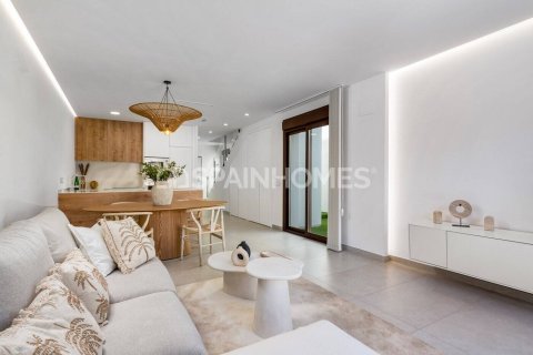 Huvila myytävänä Pilar de la Horadada, Alicante, Espanja, 3 makuuhuonetta, 131 m2 No. 69502 - kuva 21