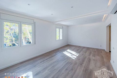 Apartament Barcelona, Hiszpania 3 sypialnie, 107 mkw. nr 113250 – zdjęcie 1