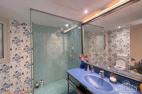 Apartment for sale Barcelona, Spain 3 bedrooms, 140 sq.m. No. 113243 - photo 11