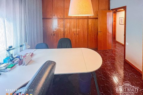 Apartment for sale Barcelona, Spain 4 bedrooms, 161 sq.m. No. 113252 - photo 8