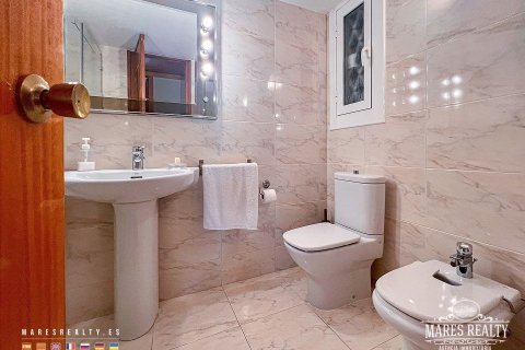 Apartment for sale Barcelona, Spain 4 bedrooms, 161 sq.m. No. 113252 - photo 15