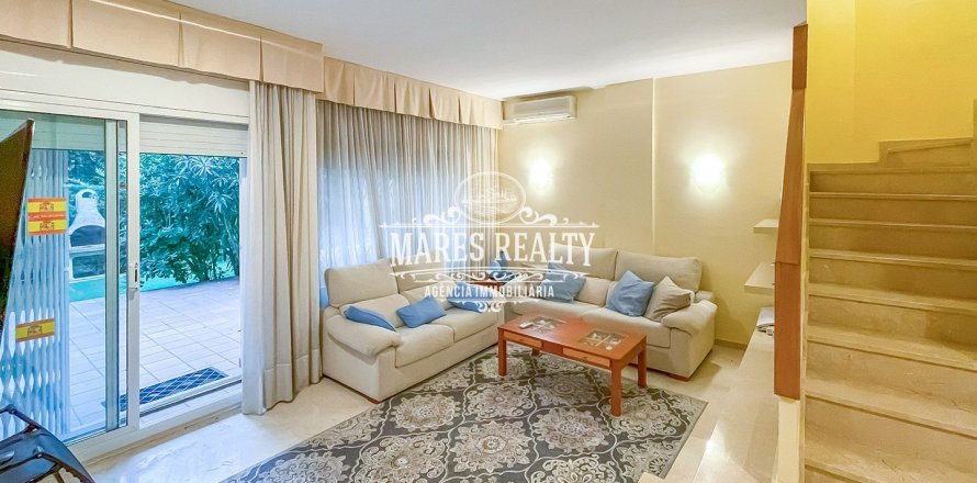 Townhouse Platja D'aro, Girona, Spain 4 bedrooms, 238 sq.m. No. 113245