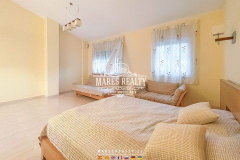 Townhouse for sale Platja D'aro, Girona, Spain 4 bedrooms, 238 sq.m. No. 113245 - photo 17
