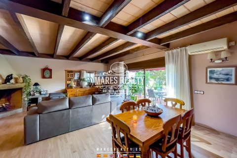 Townhouse for sale Palafolls, Barcelona, Spain 3 bedrooms, 245 sq.m. No. 113244 - photo 20