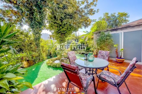 Townhouse for sale Palafolls, Barcelona, Spain 3 bedrooms, 245 sq.m. No. 113244 - photo 3