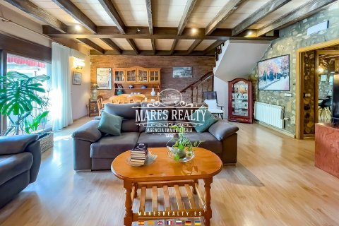 Townhouse for sale Palafolls, Barcelona, Spain 3 bedrooms, 245 sq.m. No. 113244 - photo 15