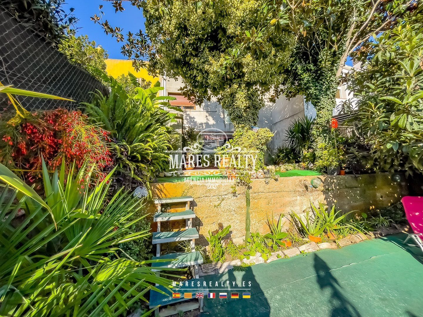 Townhouse in Palafolls, Barcelona, Spain 3 bedrooms, 245 sq.m. No. 113244