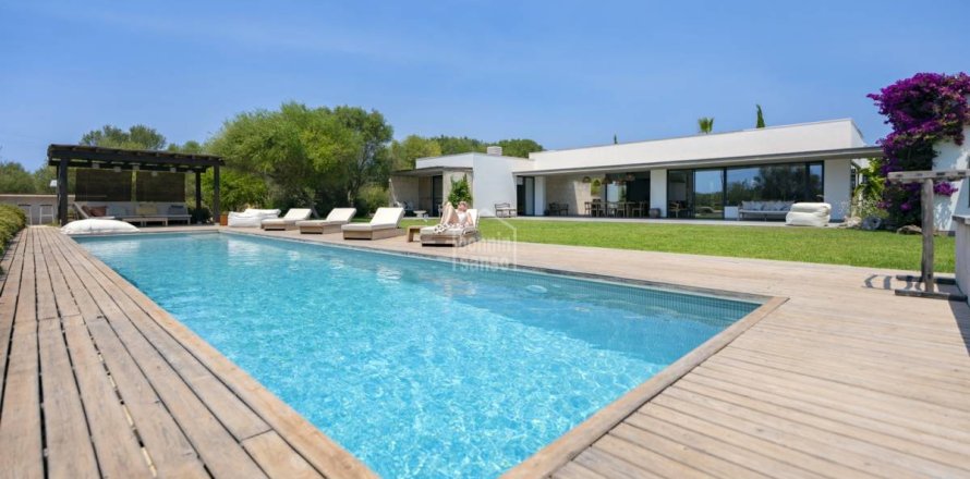 Villa a Mahon, Menorca, Spagna 5 camere da letto, 326 mq. N° 181283