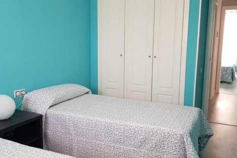 Takvåning till salu i Benidorm, Alicante, Spanien 2 sovrum, 140 kvm. Nr. 181278 - foto 14
