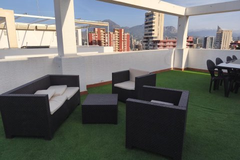 Takvåning till salu i Benidorm, Alicante, Spanien 2 sovrum, 140 kvm. Nr. 181278 - foto 7