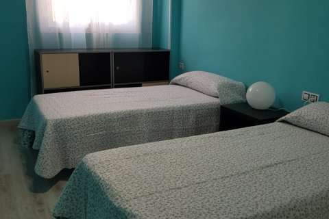 Takvåning till salu i Benidorm, Alicante, Spanien 2 sovrum, 140 kvm. Nr. 181278 - foto 12