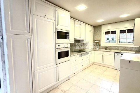 Villa zur Miete in Principado De Andorra (Ninguna Poblacion Tiene C.P.), Lleida, Spanien 6 Schlafzimmer, 500 m2 Nr. 156715 - Foto 17