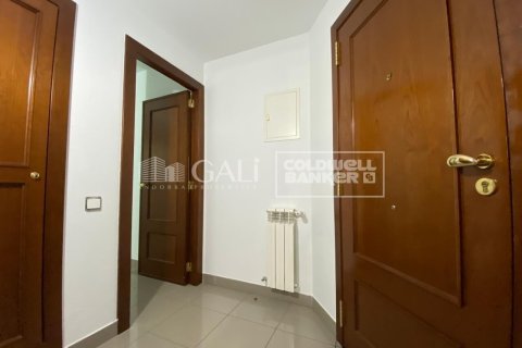 Huoneisto vuokrattavana Principado De Andorra (Ninguna Poblacion Tiene C.P.), Lleida, Espanja, 3 makuuhuonetta, 99 m2 No. 156710 - kuva 24