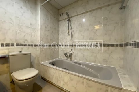 Huoneisto vuokrattavana Principado De Andorra (Ninguna Poblacion Tiene C.P.), Lleida, Espanja, 3 makuuhuonetta, 99 m2 No. 156710 - kuva 18