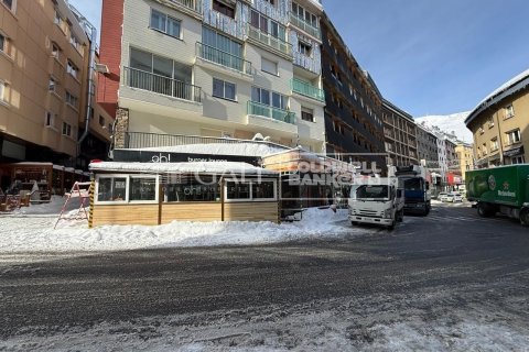 Commercial property à Principado De Andorra (Ninguna Poblacion Tiene C.P.), Lleida, Espagne 452 m2 No. 156712