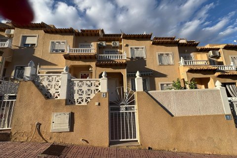 House for sale in Alicante, Spain 2 bedrooms, 78 sq.m. No. 182919 - photo 2