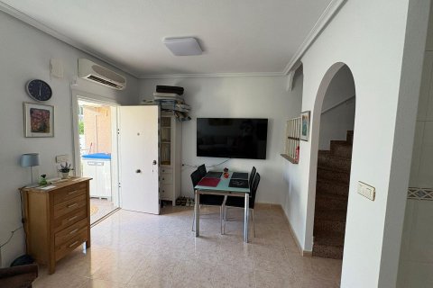 House for sale in Alicante, Spain 2 bedrooms, 78 sq.m. No. 182919 - photo 13